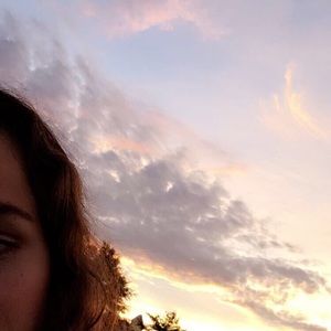 Meet your Posher, Valeria